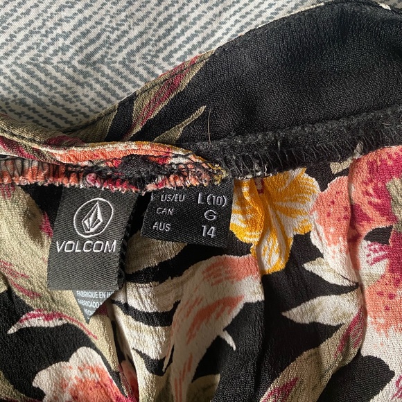 Volcom Tanktop - Picture 2 of 2